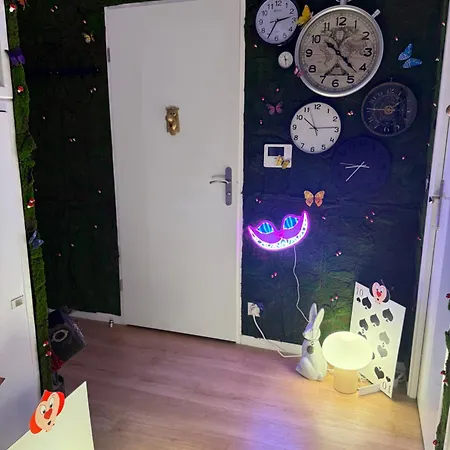 La Belle Et Le Nooki Apartment